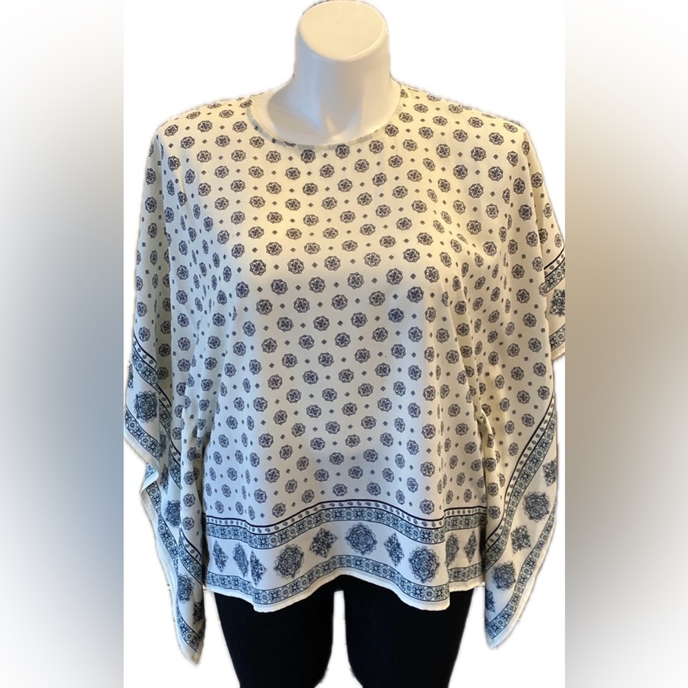 Short sleeve blouse